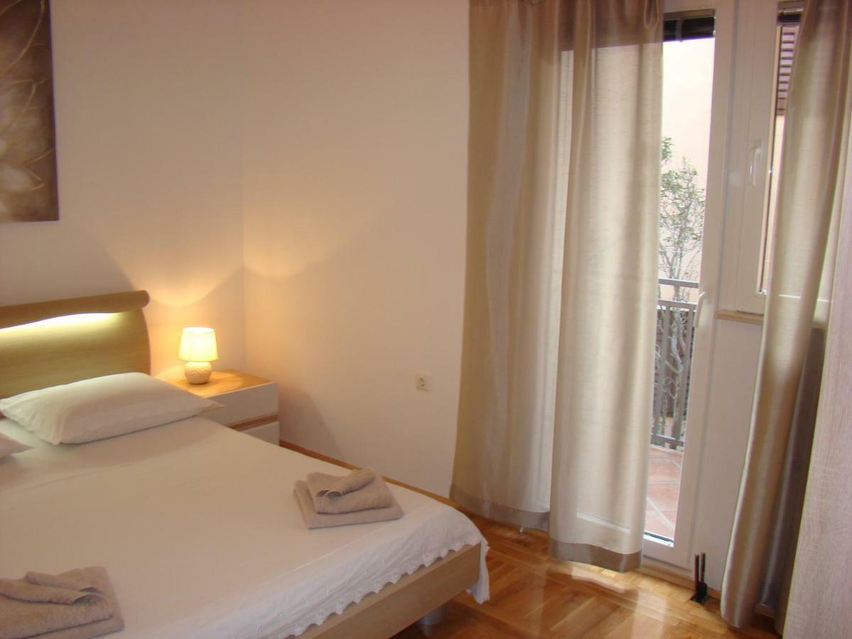 Apartments Ledic Krvavica Buitenkant foto